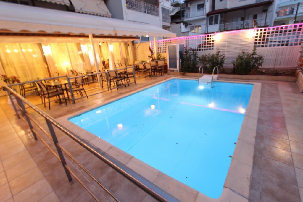 Hotel Mallas Nea Kallikrateia Extérieur photo