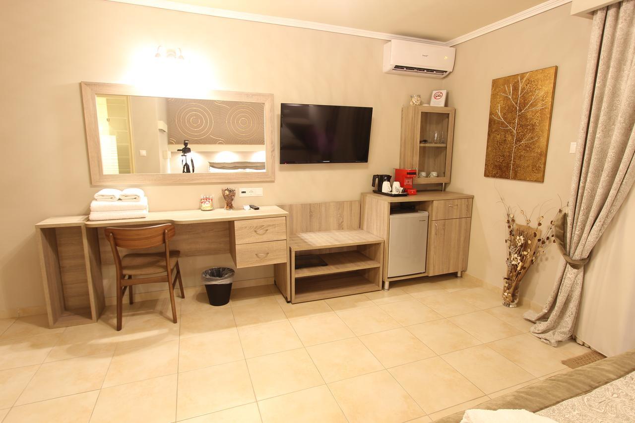 Hotel Mallas Nea Kallikrateia Extérieur photo