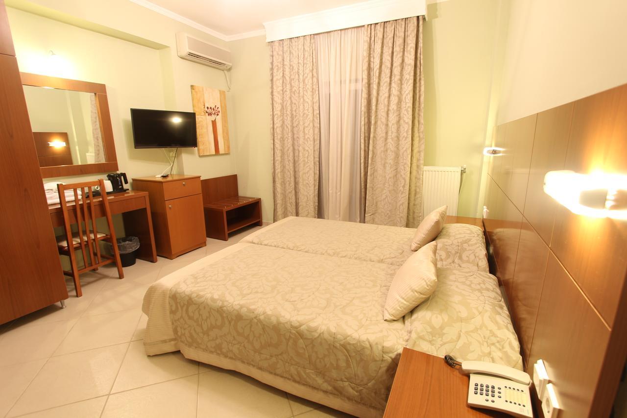 Hotel Mallas Nea Kallikrateia Extérieur photo