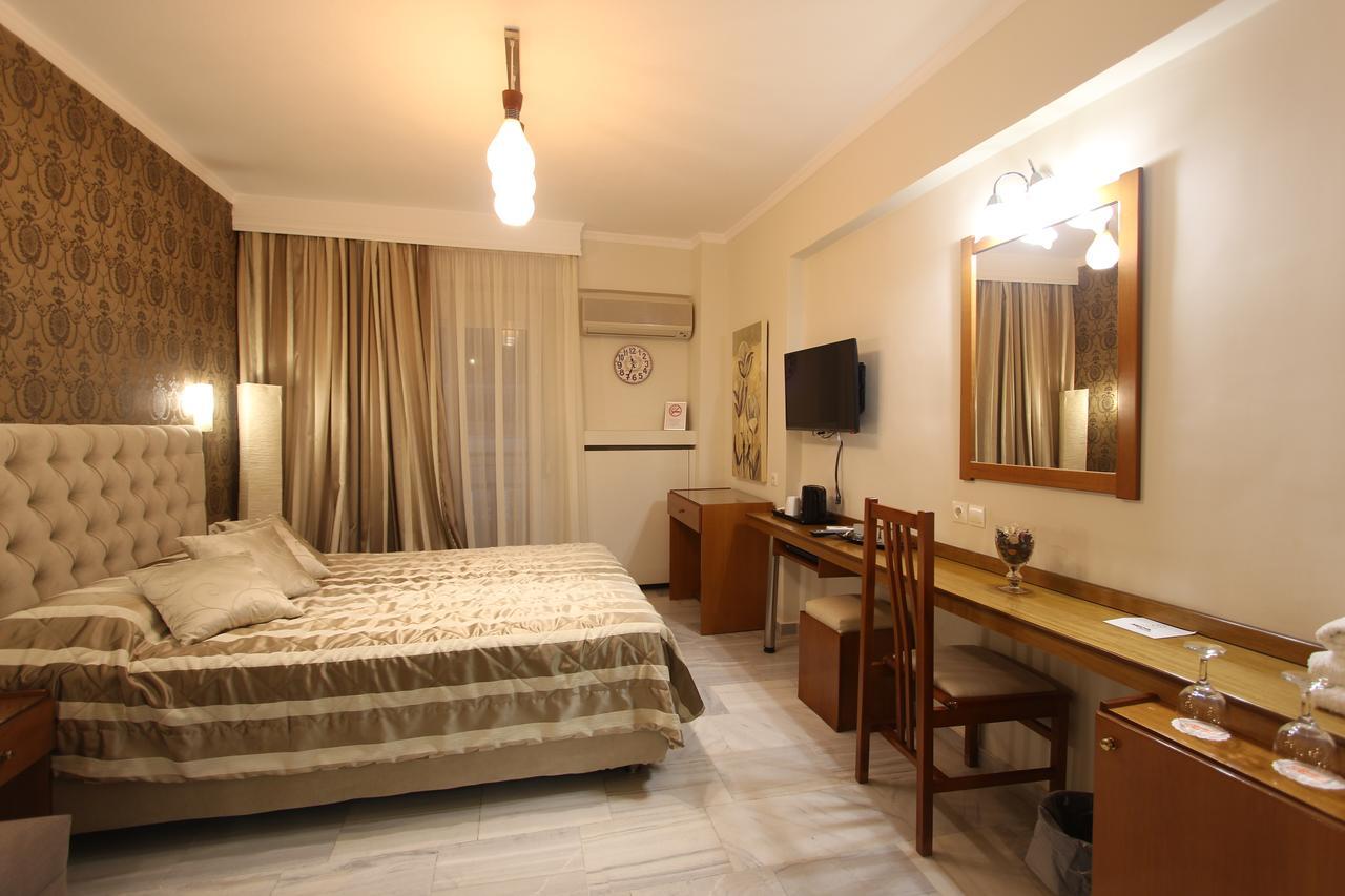 Hotel Mallas Nea Kallikrateia Extérieur photo